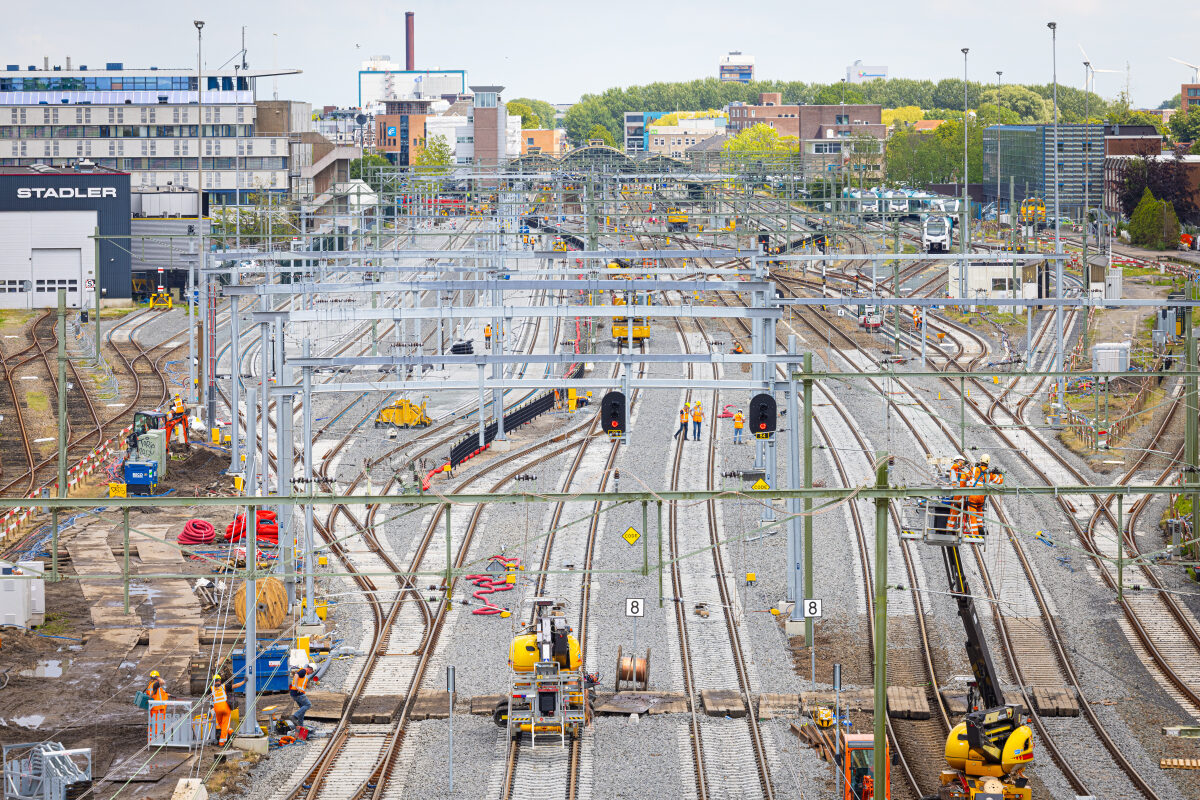 Het vernieuwde emplacement van station Leeuwarden
