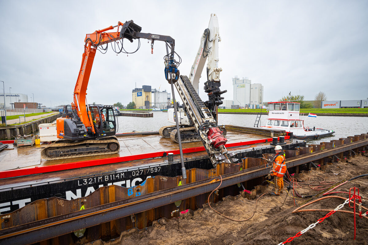 Het inbrengen van groutankers bij het dijkverstevigingsprogramma Stadsdijken Zwolle