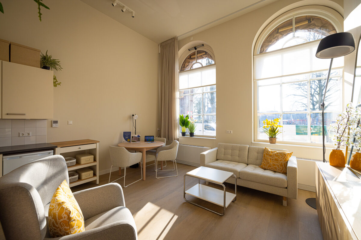 De demo woning tijdens een renovatieproject van een appartementencomplex in Kampen