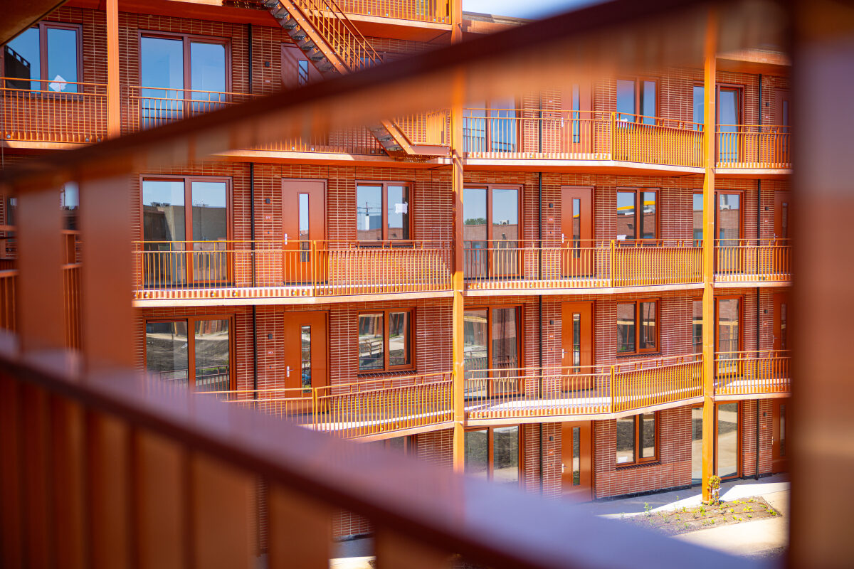 Staalwerk bij een nieuwbouw appartementencomplex in Utrecht